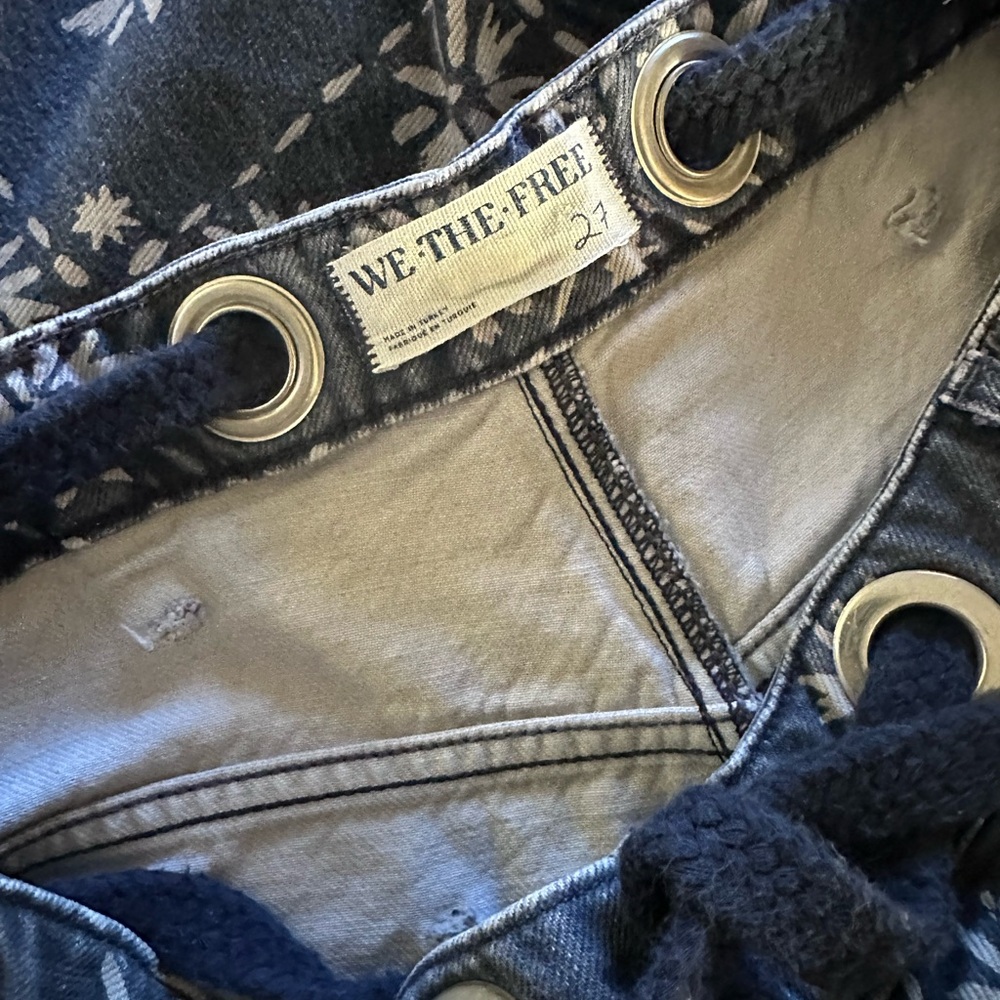 We The Free Moxie Printed Low-Slung Barrel Jeans by Free People Size 27 - Picture 6 of 6